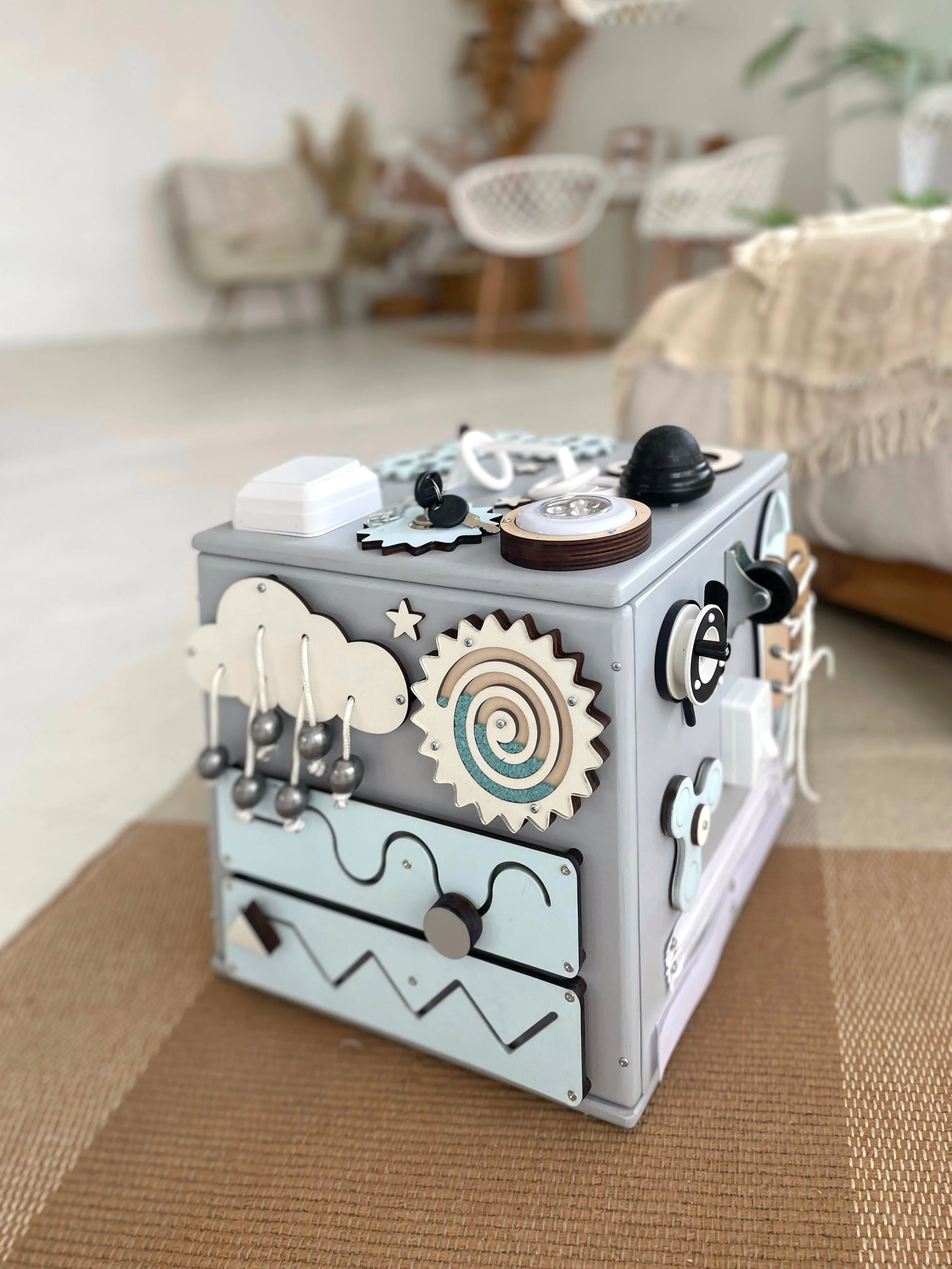 Busy Cube & Storage For Toys pastel blue