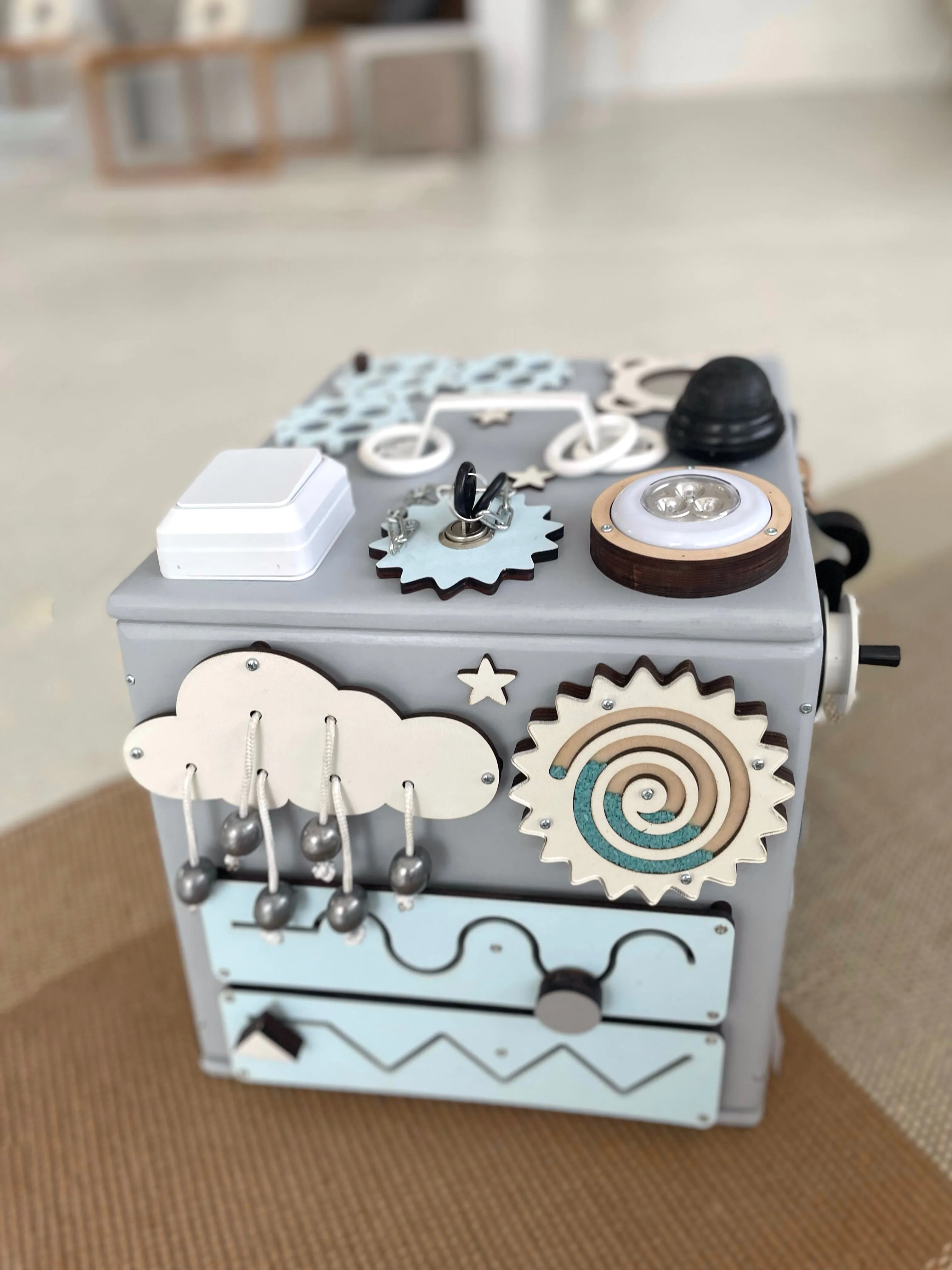 Busy Cube & Storage For Toys pastel blue