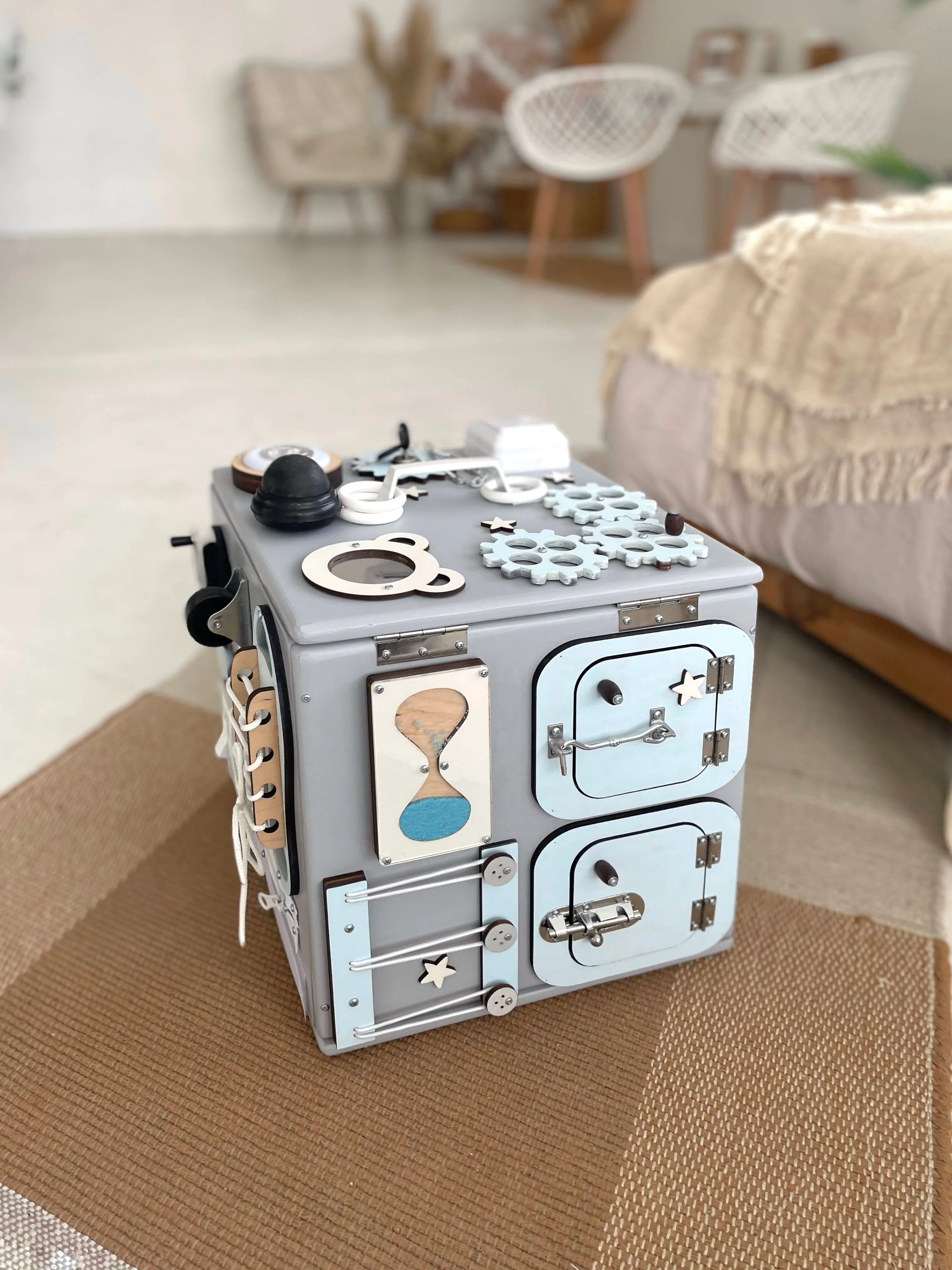 Busy Cube & Storage For Toys pastel blue