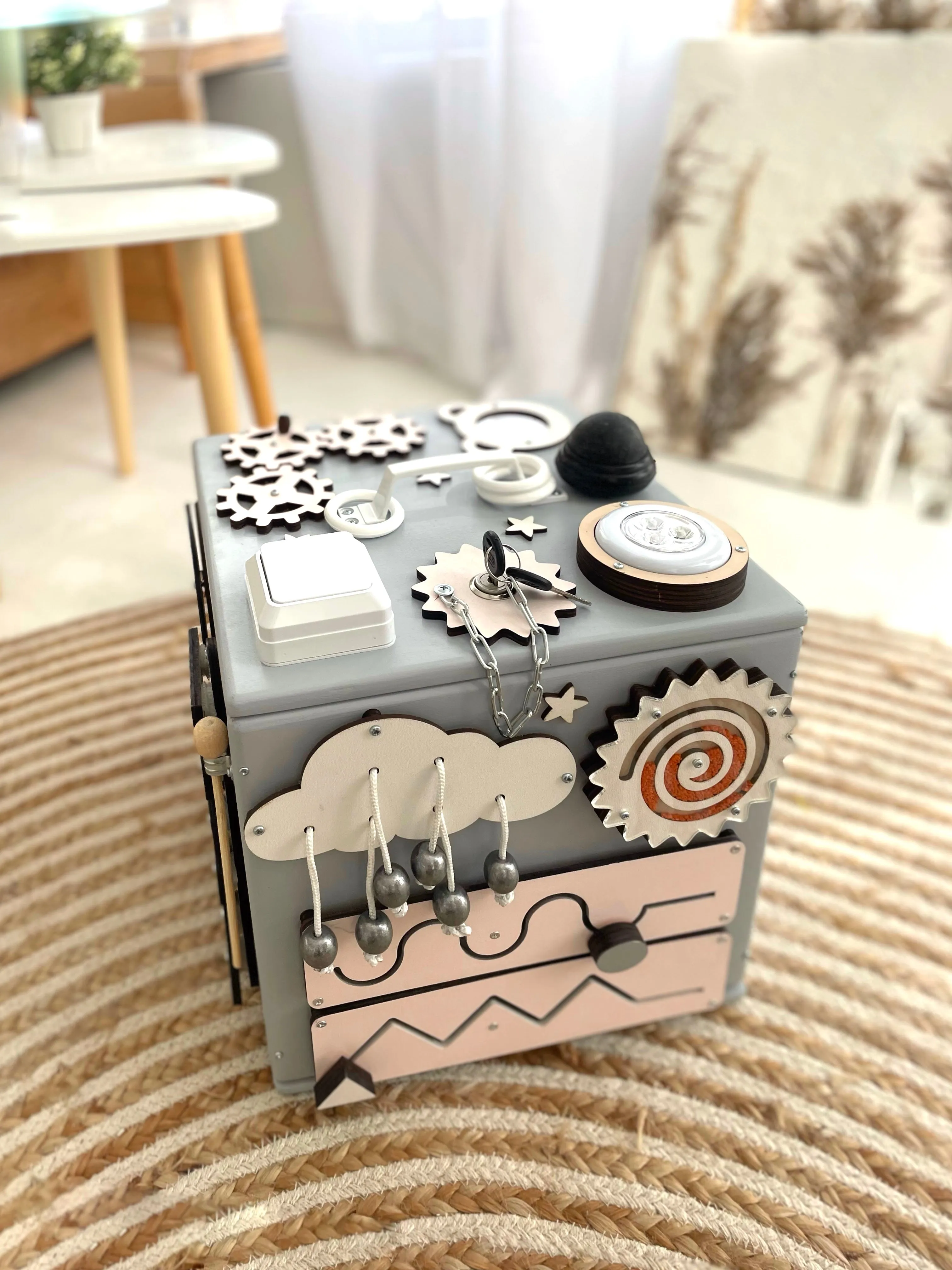 Busy Cube & Storage For Toys pastel pink