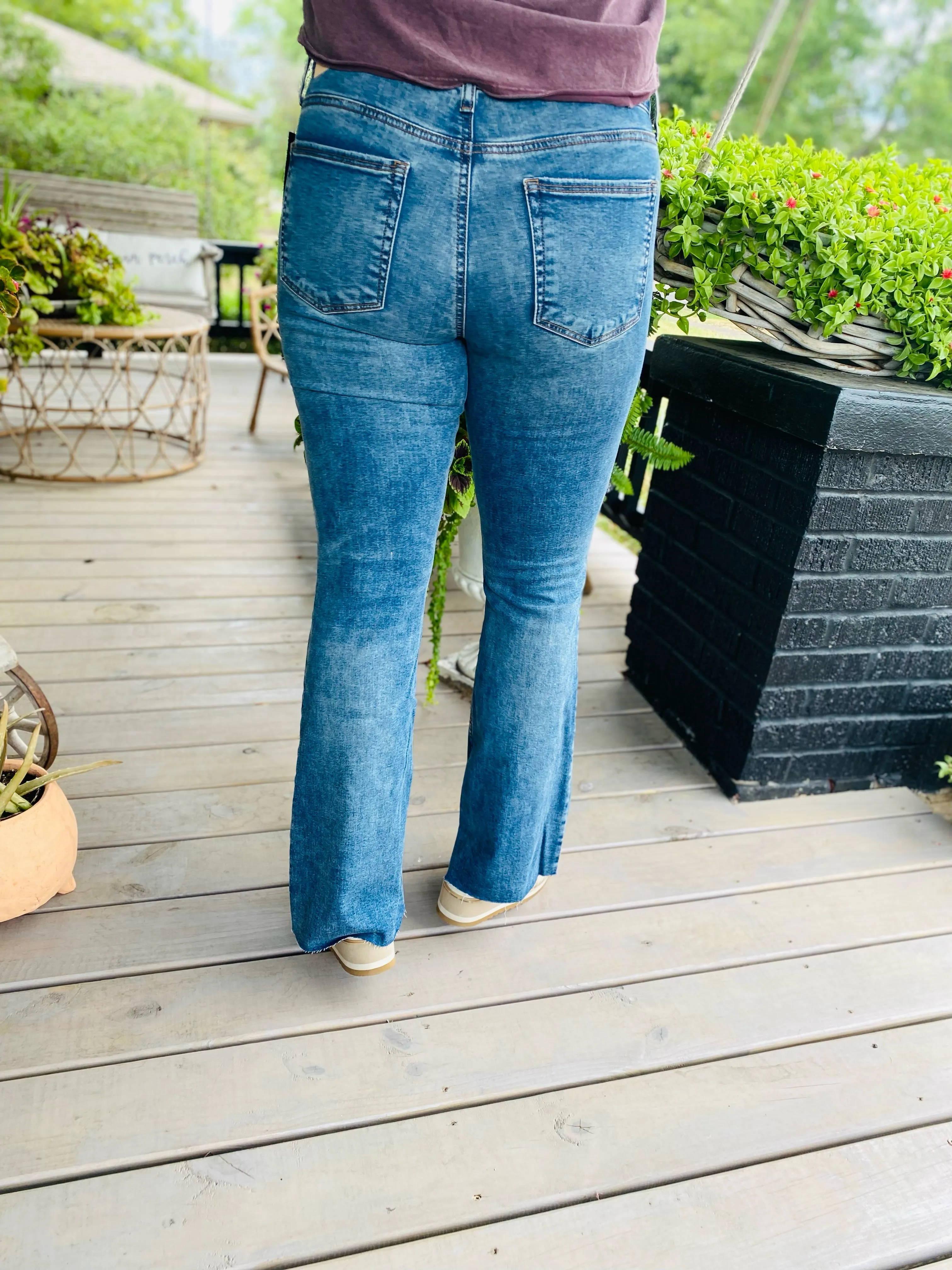 STELLA DEBONAIRLY JEAN